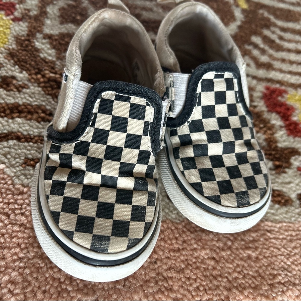 Vans slip on